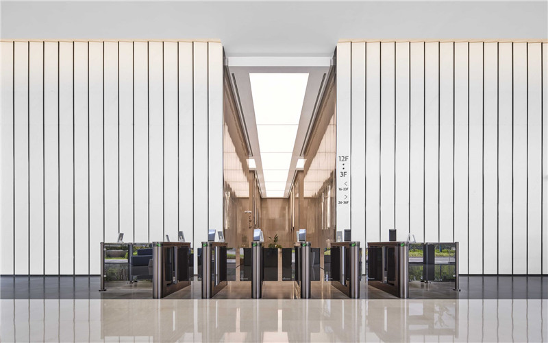 上海国际财富中心租金/租赁/出租/物业信息